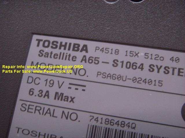 Toshiba Satellite A65-S1064 PSA60U-024015