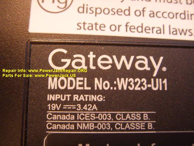 Gateway W323-UI1 Series